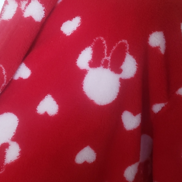 Disney Minnie Mouse Robe - Picture 3 of 5